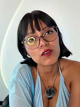 Snapshot of Qadeshoficial chatting on 10-22-25, 09:14 Qadeshoficial online show from 10-22-25, 09:14