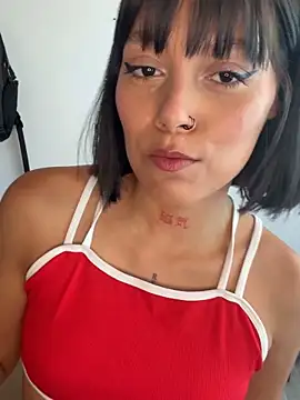 Snapshot of Qadeshoficial chatting on 11-05-25, 08:42 Qadeshoficial online show from 11-05-25, 08:42