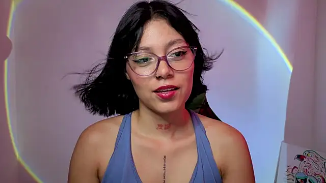 Snapshot of Qadeshoficial chatting on 11-08-25, 09:13 Qadeshoficial online show from 11-08-25, 09:13