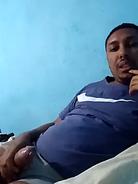 Snapshot of MorangoDoAmor53 chatting on 11-12-25, 06:58 MorangoDoAmor53 online show from 11-12-25, 06:58