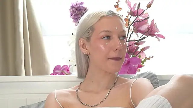 RanyThomson online show from 01-14-26, 10:21