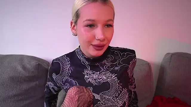 RanyThomson online show from 04-09-26, 02:33