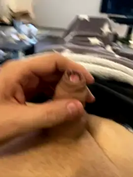 Snapshot of Sklavekay chatting on 11-30-25, 08:18 Sklavekay online show from 11-30-25, 08:18