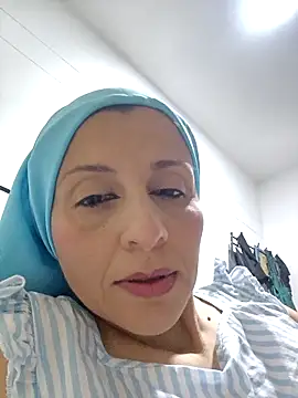 Snapshot of Aafsha_ chatting on 04-27-26, 04:05 Aafsha online show from 04-27-26, 04:05