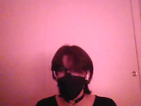 Sunny Pebble online show from 10-17-25, 03:10