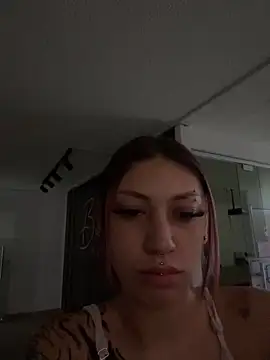 ZammyRossee online show from 03-26-26, 04:18