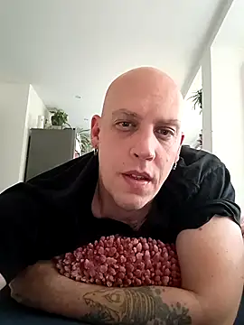 Kobradera1984 online show from 10-25-25, 06:32