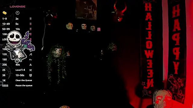 Snapshot of dahlia_darkwood chatting on 10-15-25, 11:27 dahlia darkwood online show from 10-15-25, 11:27