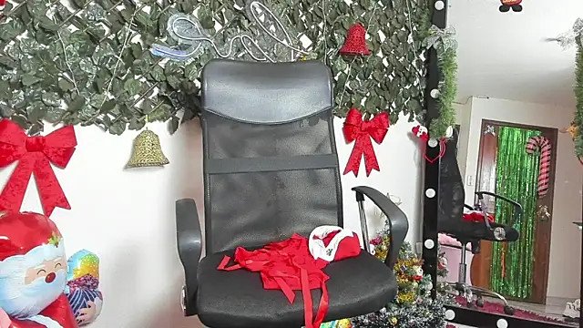 Samanta Ortiz online show from 12-17-25, 07:20