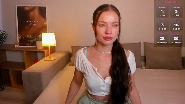 Taylaa Luxe online show from 10-17-25, 06:27