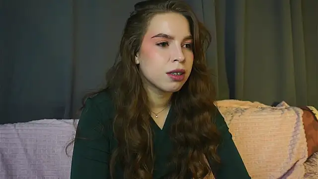 ToniaRoehr online show from 10-09-25, 08:51