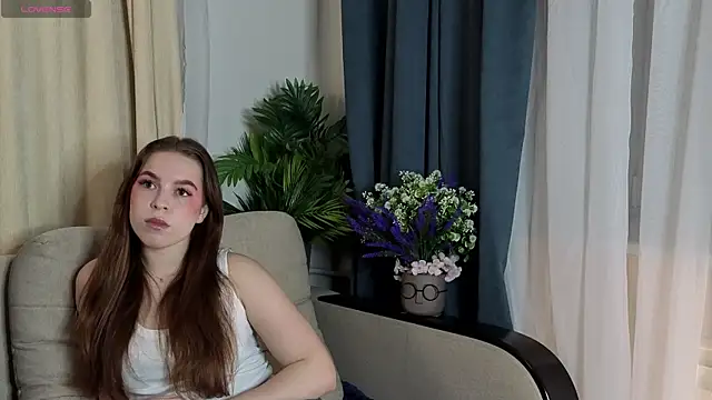 ToniaRoehr online show from 10-17-25, 08:22