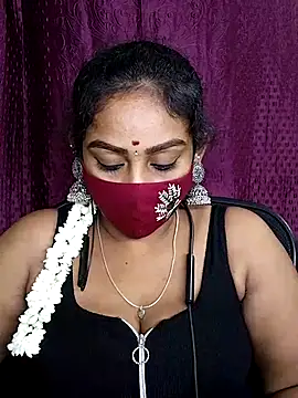 Snapshot of tamil_Monisha chatting on 07-14-26, 06:13 tamil Monisha online show from 07-14-26, 06:13