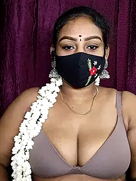 Snapshot of tamil_Monisha chatting on 07-22-26, 06:11 tamil Monisha online show from 07-22-26, 06:11