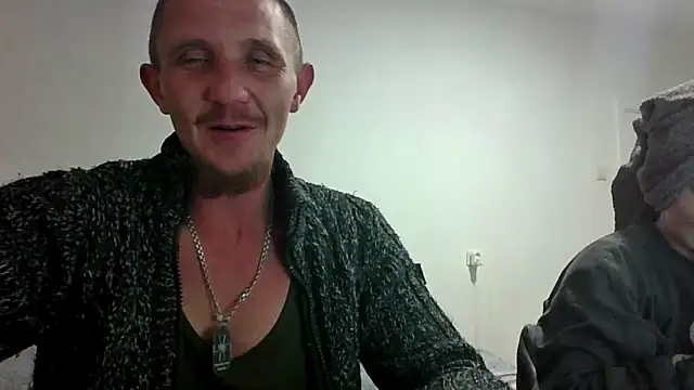 Twolatte1520 online show from 04-14-26, 07:20