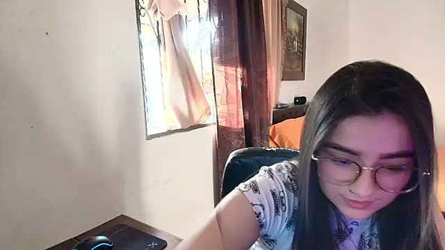 Charlotte Richardson online show from 06-14-26, 10:01