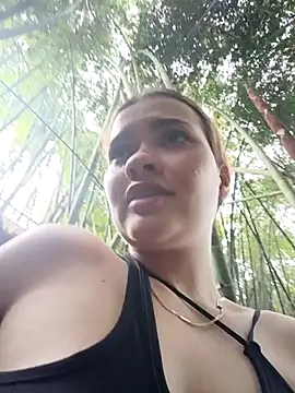 abby murphy online show from 11-29-25, 08:12