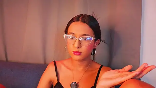 Snapshot of luna_valen chatting on 07-16-26, 09:32 luna valen online show from 07-16-26, 09:32