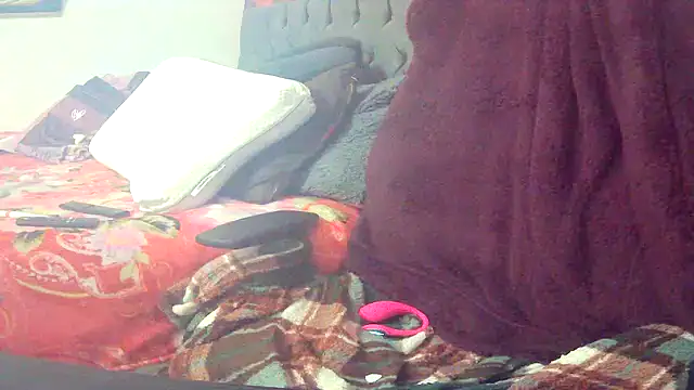 Playful MILF Demi online show from 06-03-26, 08:39