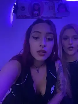 Snapshot of amatista7768 chatting on 10-29-25, 12:02 amatista7768 online show from 10-29-25, 12:02