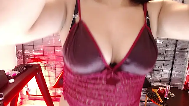 Lily Walker online show from 10-15-25, 12:38