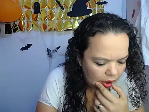 cherry blond online show from 10-07-25, 02:25