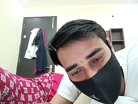 horny milf couple online show from 10-22-25, 06:07