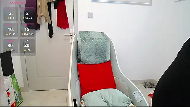 selinajuan online show from 11-10-25, 11:48