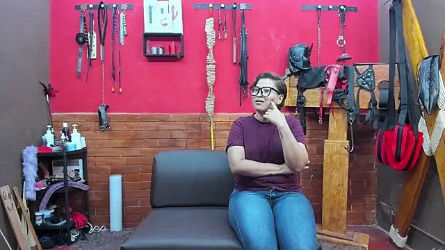 Snapshot of Jacki_Fire chatting on 03-22-26, 07:39 Jacki Fire online show from 03-22-26, 07:39