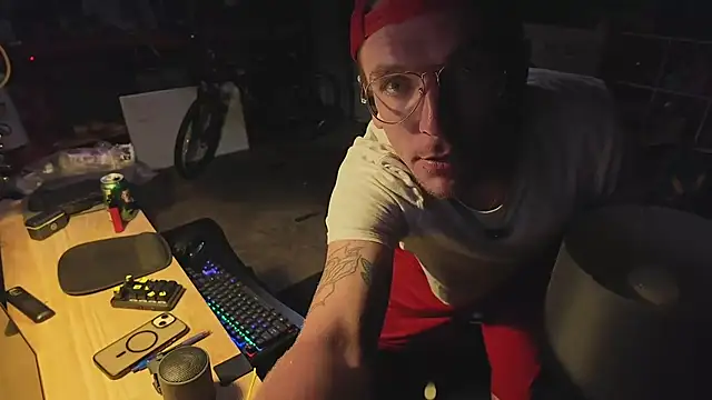 AverageMaleJay online show from 07-23-26, 02:31