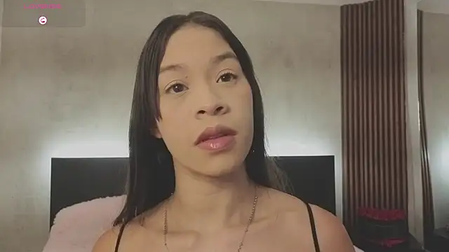 Snapshot of kimhilton_ chatting on 06-18-26, 03:51 kimhilton online show from 06-18-26, 03:51