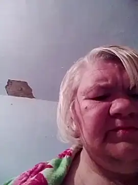 LusiyaGold5 online show from 10-31-25, 08:32