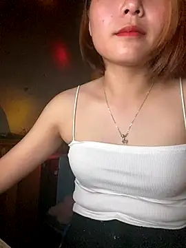 Snapshot of Lylyy-cute chatting on 10-13-25, 03:23 Lylyy-cute online show from 10-13-25, 03:23