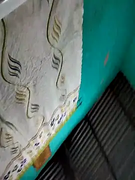 Snapshot of shyhotpinay_32 chatting on 11-19-25, 08:20 shyhotpinay 32 online show from 11-19-25, 08:20