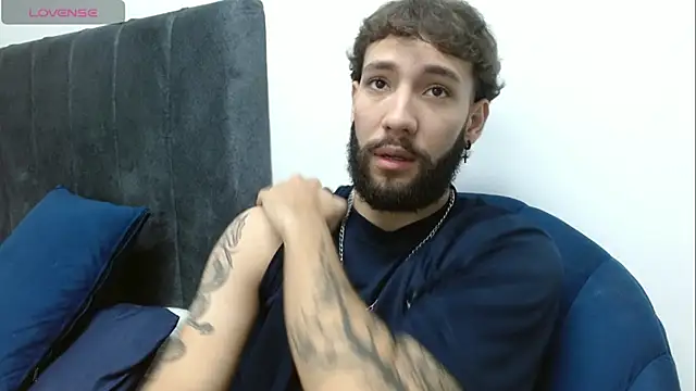 angel kyrozz online show from 12-19-25, 01:12