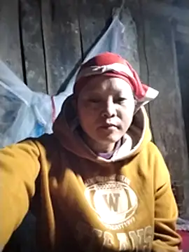 Snapshot of sumaybae chatting on 12-14-25, 09:52 sumaybae online show from 12-14-25, 09:52