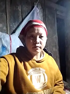 Snapshot of sumaybae chatting on 12-15-25, 11:47 sumaybae online show from 12-15-25, 11:47