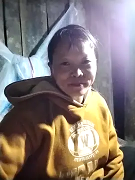 Snapshot of sumaybae chatting on 12-17-25, 05:41 sumaybae online show from 12-17-25, 05:41