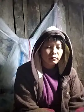 Snapshot of sumaybae chatting on 12-21-25, 04:58 sumaybae online show from 12-21-25, 04:58