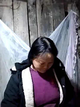 Snapshot of sumaybae chatting on 02-19-26, 08:27 sumaybae online show from 02-19-26, 08:27