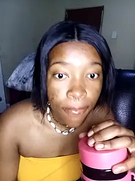 FreakieKay online show from 10-27-25, 02:04