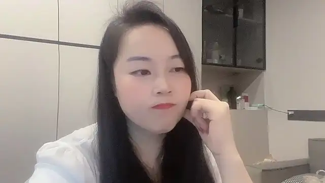 zhiqiu- online show from 10-20-25, 05:13