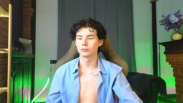 Cute Mike online show from 02-15-26, 09:52