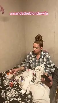 amandatheblondewife online show from 03-22-26, 05:27