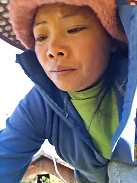 miomio-12 online show from 11-28-25, 01:08