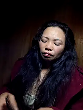 Snapshot of miomio-12 chatting on 12-13-25, 08:14 miomio-12 online show from 12-13-25, 08:14