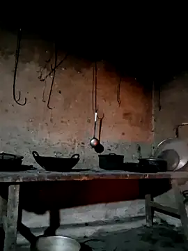 Snapshot of miomio-12 chatting on 12-22-25, 10:51 miomio-12 online show from 12-22-25, 10:51