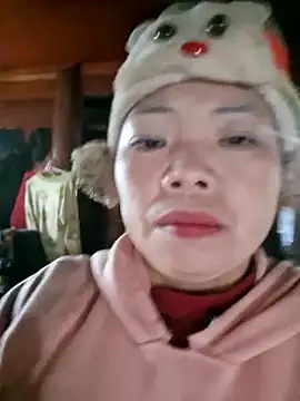 Snapshot of miomio-12 chatting on 01-08-26, 05:54 miomio-12 online show from 01-08-26, 05:54