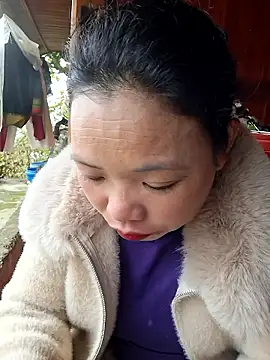 Snapshot of miomio-12 chatting on 01-17-26, 12:26 miomio-12 online show from 01-17-26, 12:26