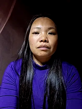 Snapshot of miomio-12 chatting on 02-25-26, 03:21 miomio-12 online show from 02-25-26, 03:21